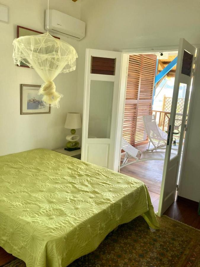 Deux Chambres Et Deux Salles De Bain Dans La Maison De Michelle L'Amirade Grande Anse  Exterior photo